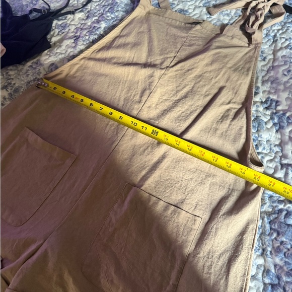 SHEIN Curve Beige overall romper - Picture 4 of 7